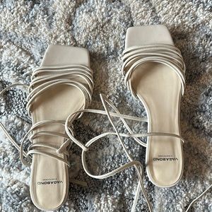 Vagabond cream sandals